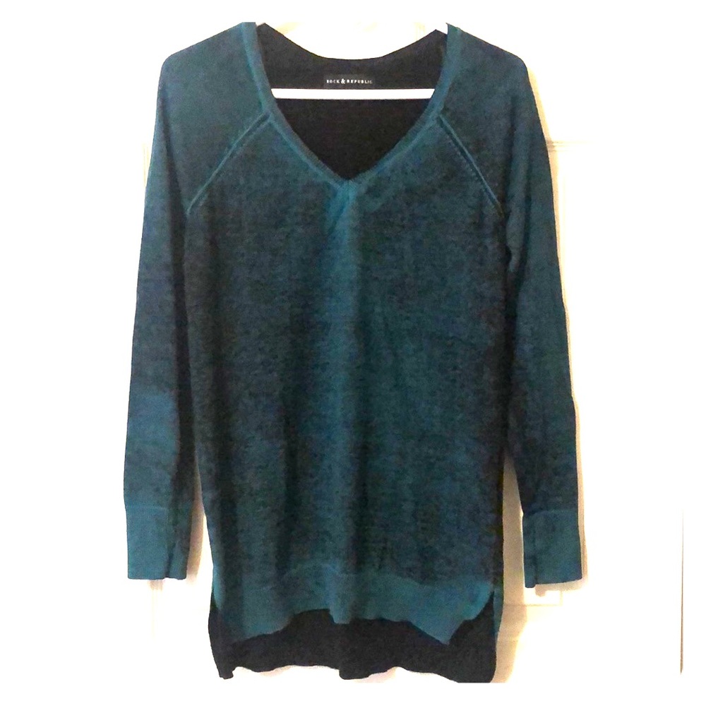 Rock & REPUBLIC dark green & black sweater small